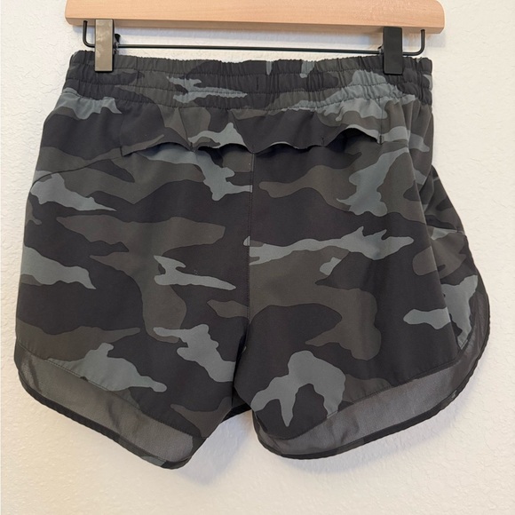 Athleta Printed Mesh Racer Run Short 4” - Picture 3 of 8